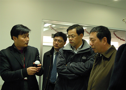 蘇州市副市長周偉強一行蒞臨我司參觀指導工作